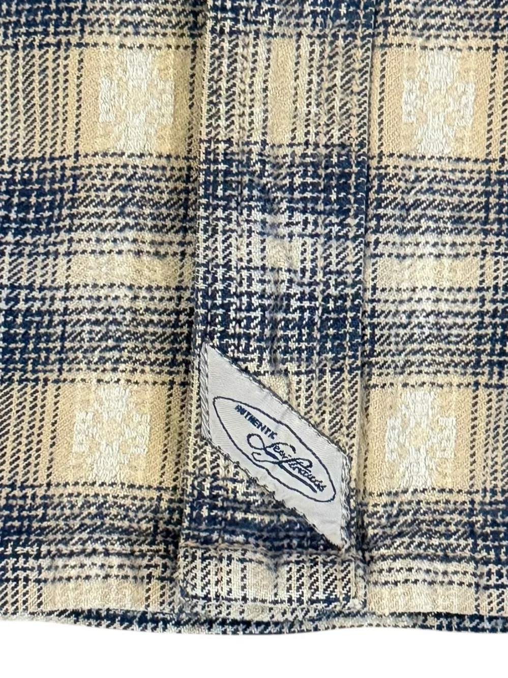 Vintage 90s Levi’s Heavy Cotton Flannel Workwear Shirt Plaid Blue Tan XL